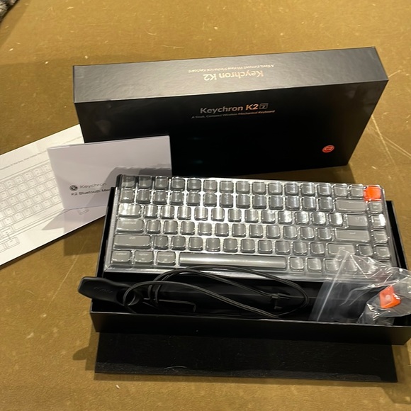 Keychron wireless keyboard - Picture 1 of 3